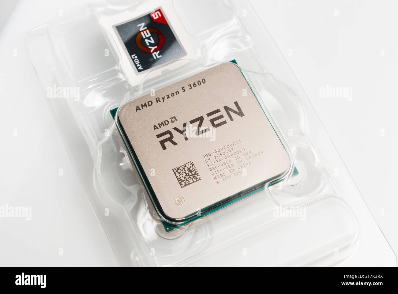 Ryzen logo hi-res stock photography and images - Alamy