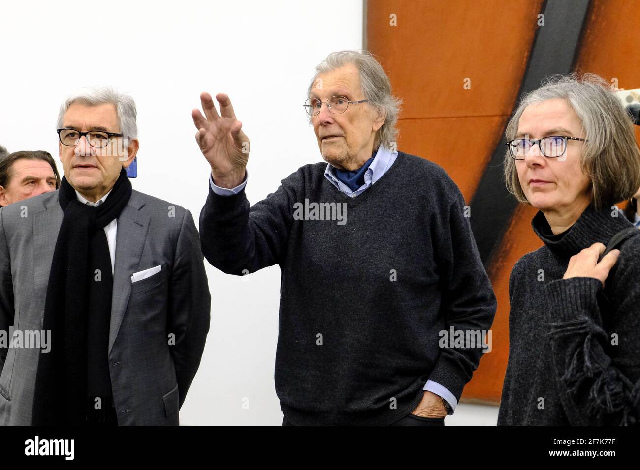 10.03.2020, Duisburg, Nordrhein-Westfalen, Deutschland - Ausstellungsrundgang nach der Pressekonferenz mit dem hochbetagten deutschen Maler Erwin Bech Stock Photo