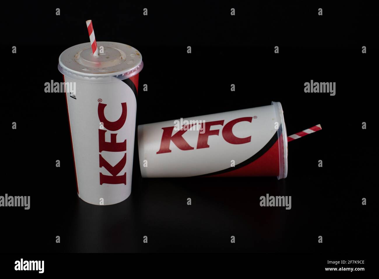 Kfc drink paper cup hi-res stock photography and images - Alamy
