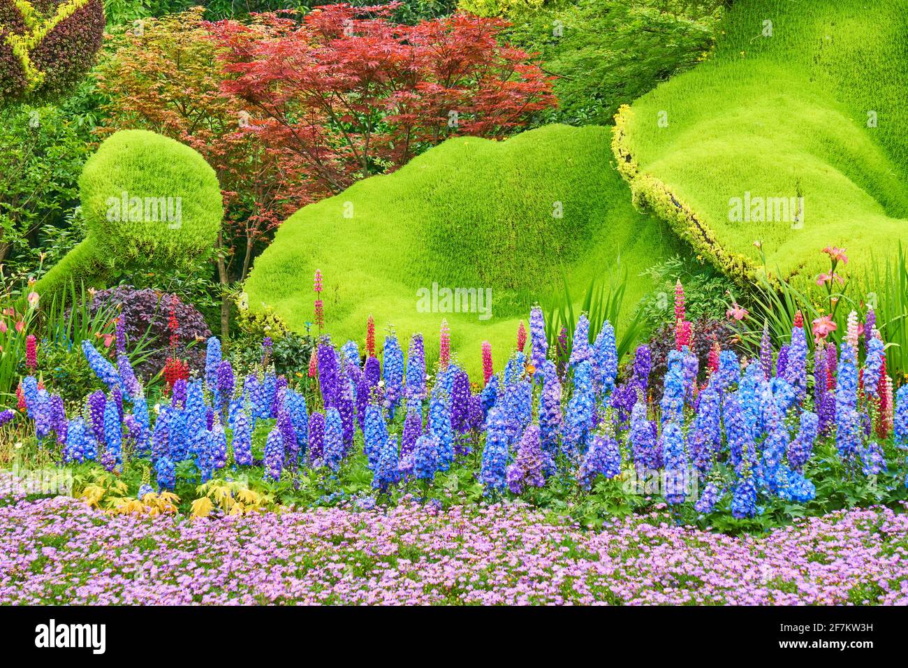 Floral garden view hi-res stock photography and images - Alamy