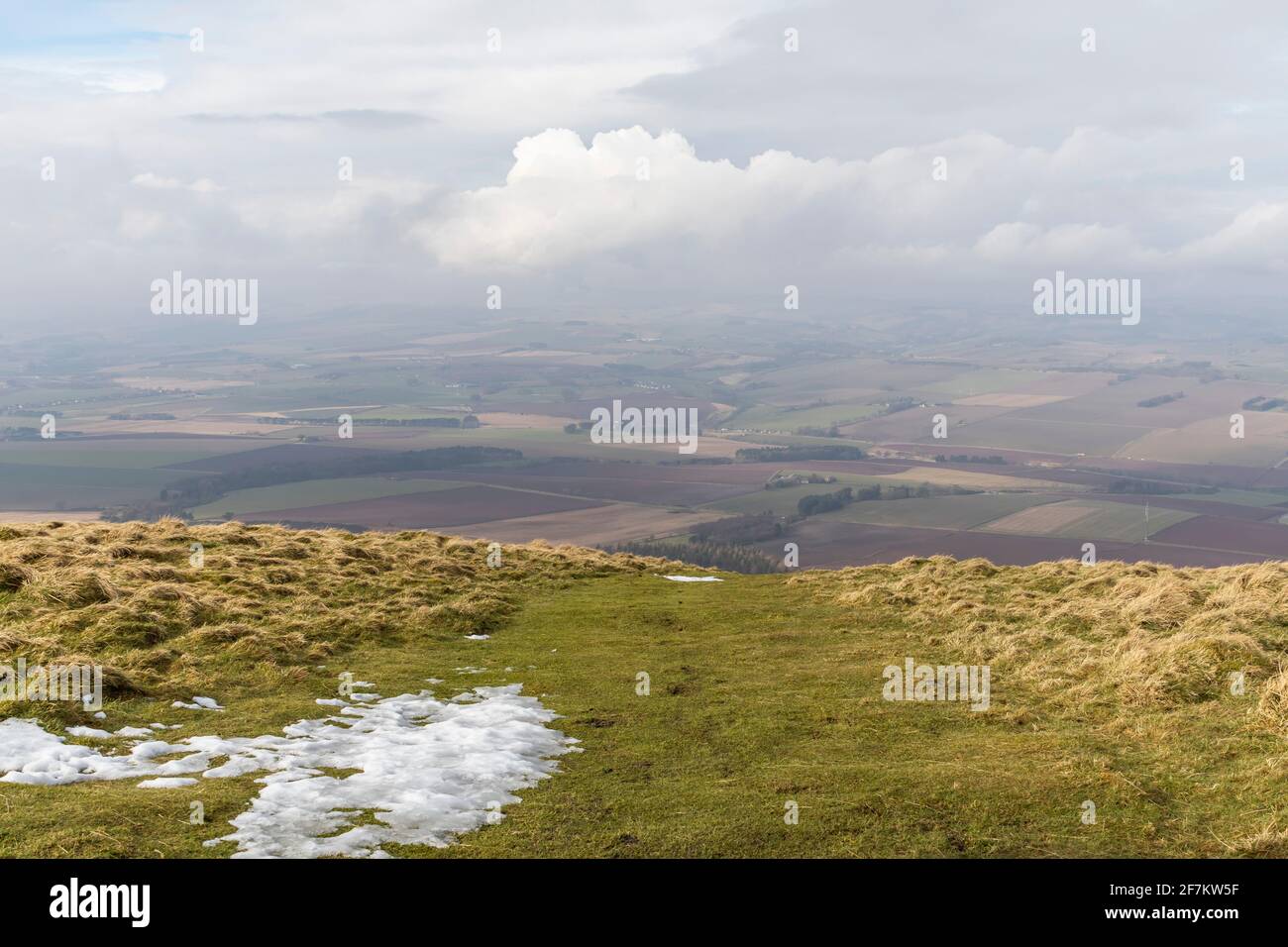 Dramatic summit view hi-res stock photography and images - Alamy