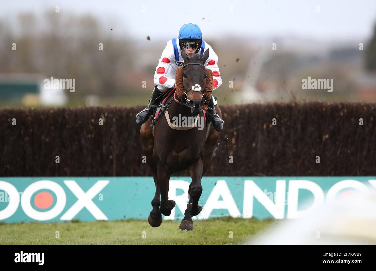 Clan Des Obeaux ridden by Harry Cobden coming home to win the Betway Bowl Chase during the Liverpool NHS Day of the 2021 Randox Health Grand National Festival at Aintree Racecourse, Liverpool. Picture date: Thursday April 8, 2021. Stock Photo