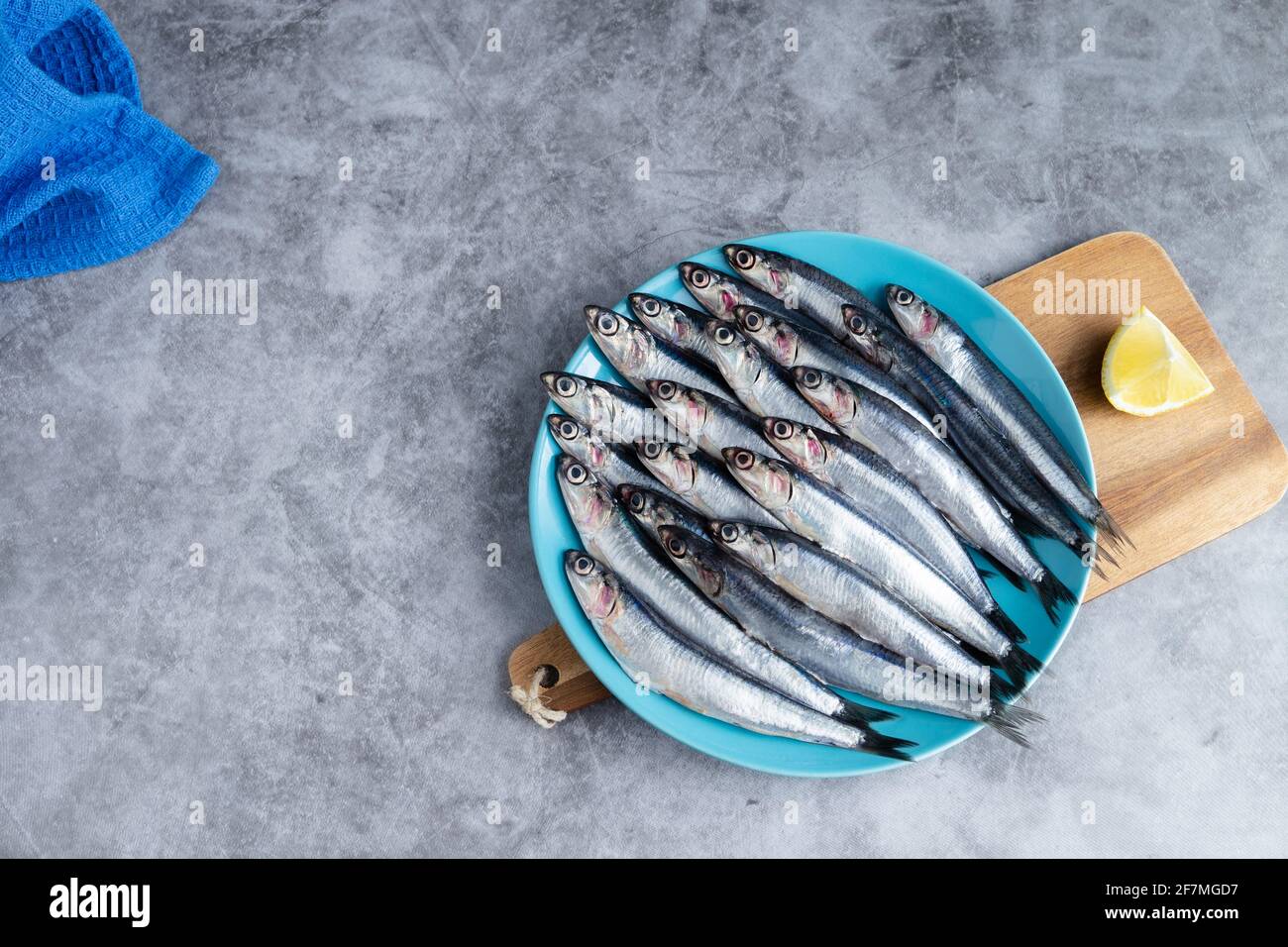 Whole anchovies hires stock photography and images Alamy