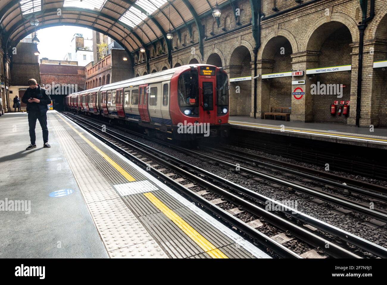 Page 5 London Commute Underground High Resolution Stock Photography And Images Alamy Page 5 London Commute Underground High Resolution Stock Photography And Images Alamy