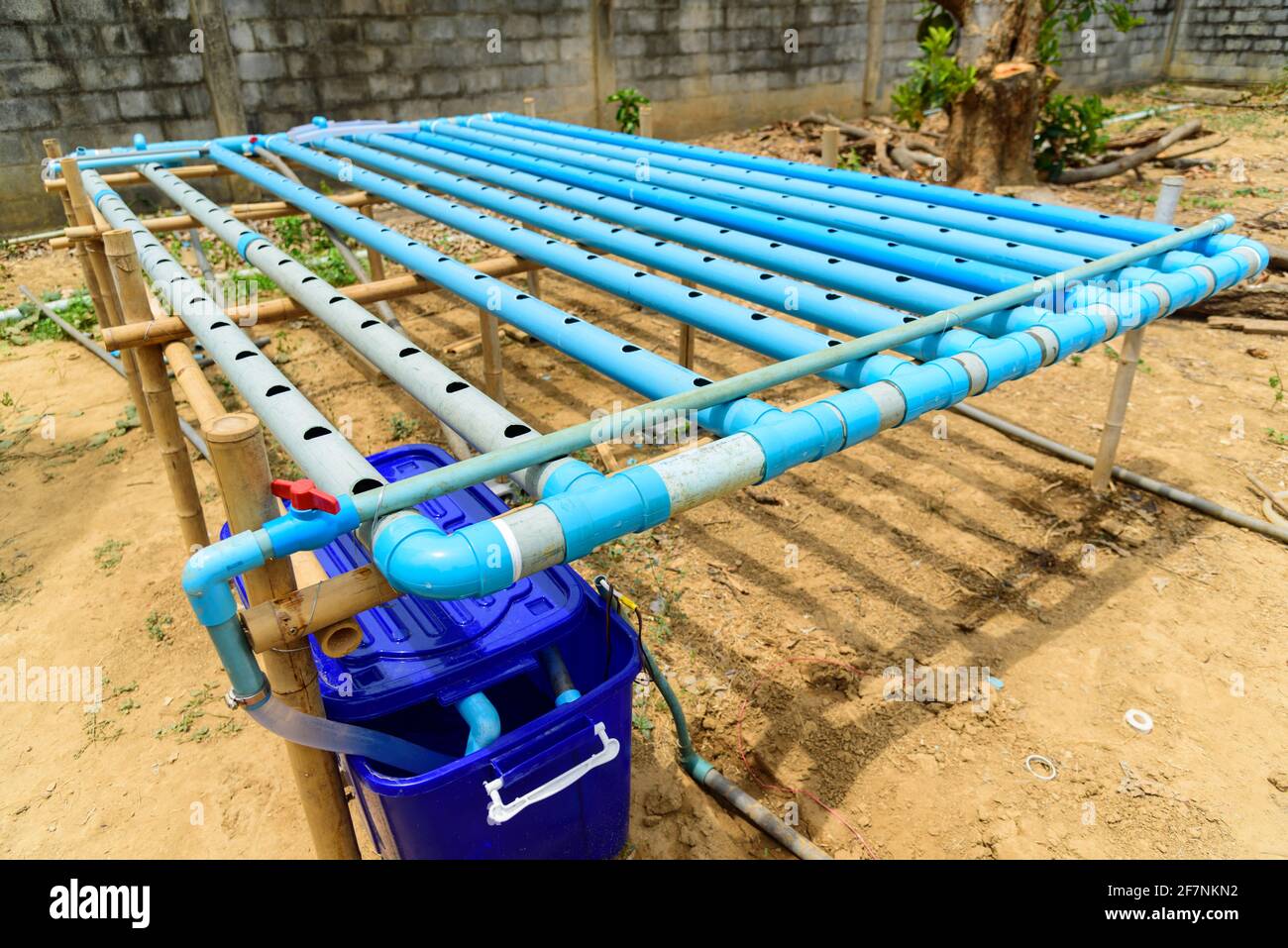 Perforated pvc pipe by HOLE SAW for use in D.I.Y hydroponics sytem of