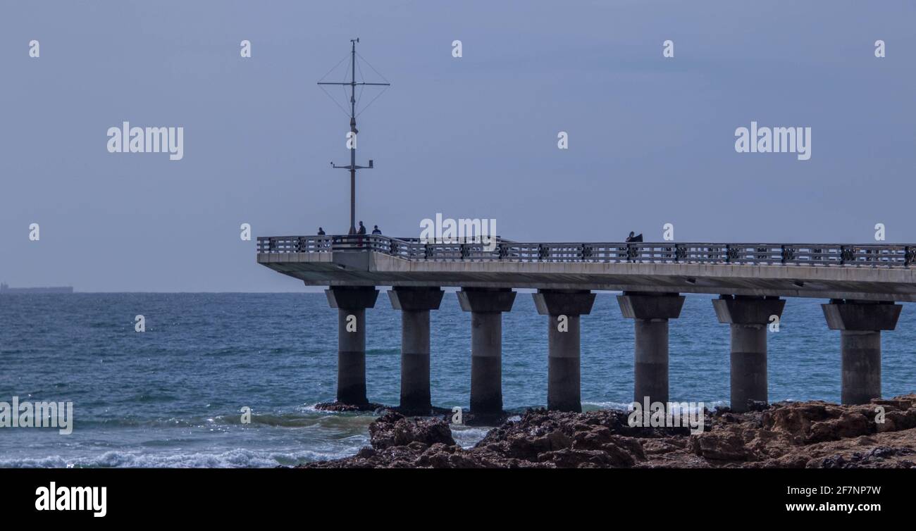 Humewood Beach Port Elizabeth, South Africa - Images from the Pier at Humewood beach ...
