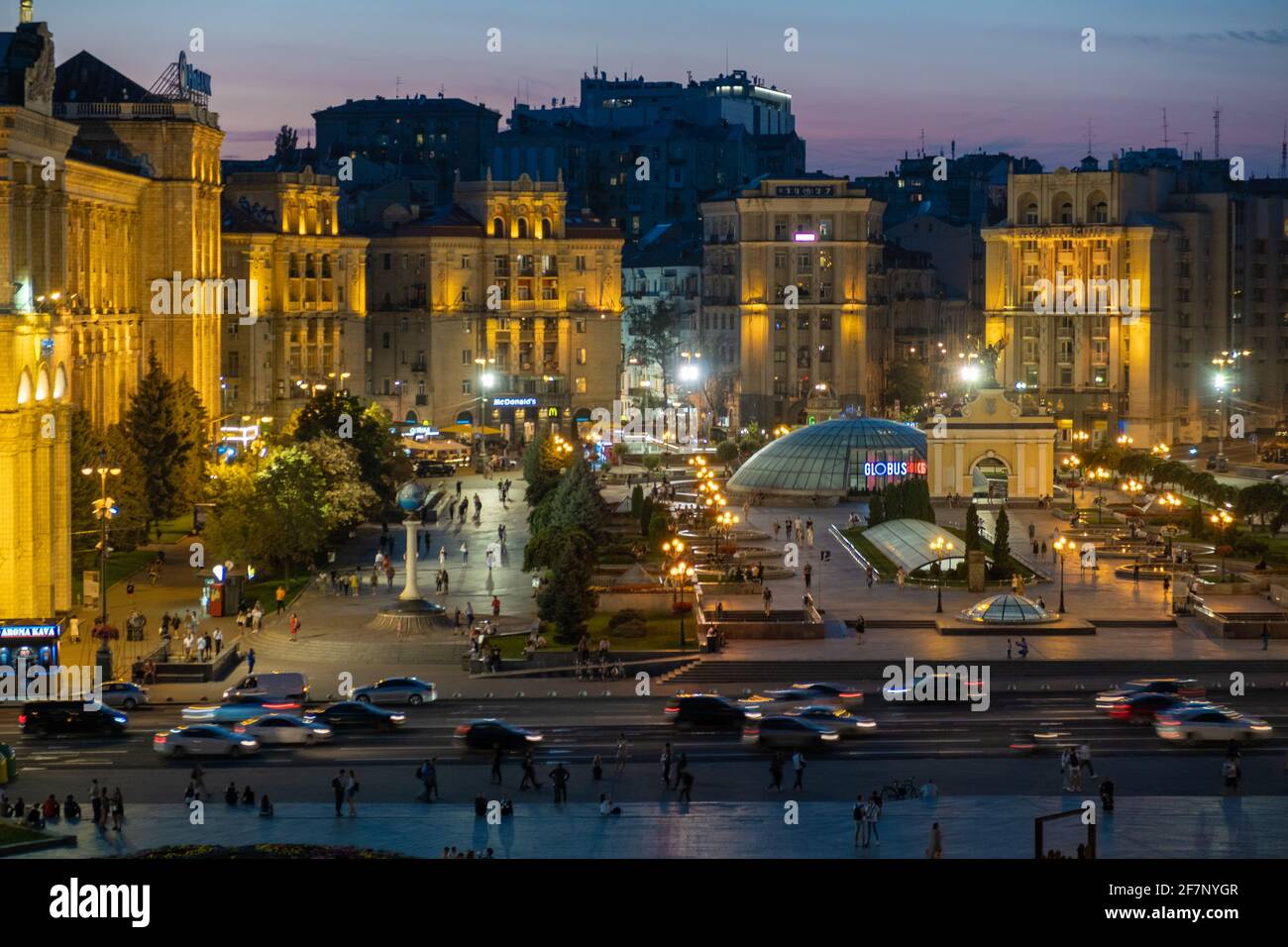 Medium shot of Maidan Square in Kiev during evening twilight Stock ...