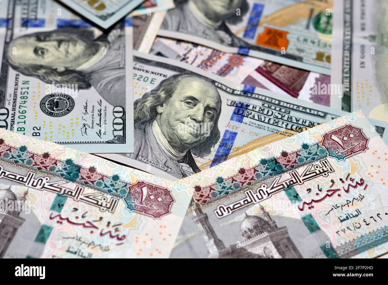Dollars and pounds hi-res stock photography and images - Alamy