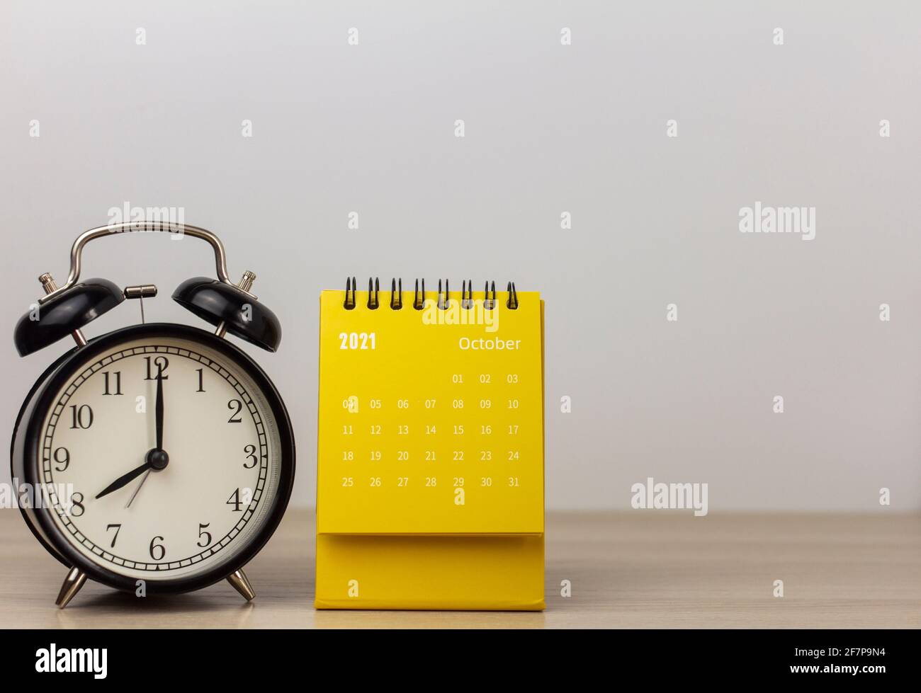tear-off-calendar-for-october-2021-desktop-calendar-for-planning