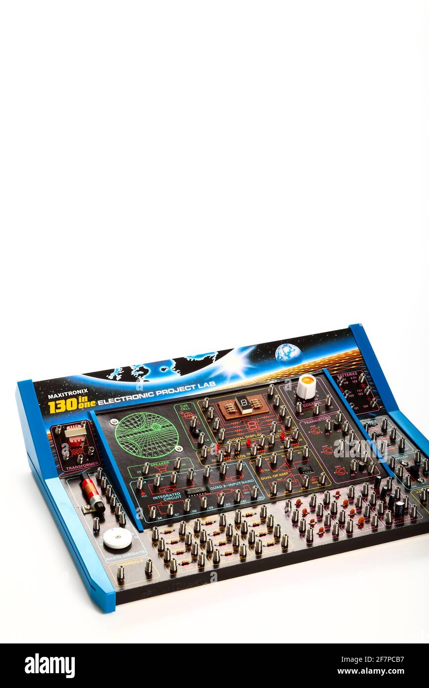 Maxitronix 130 in one childrens electronic educational electronics lab