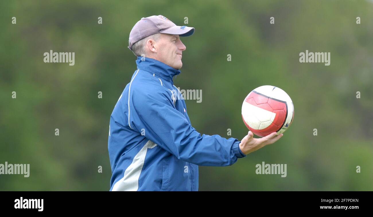 STEVE COPPELL MANAGER OF READING FC 11 