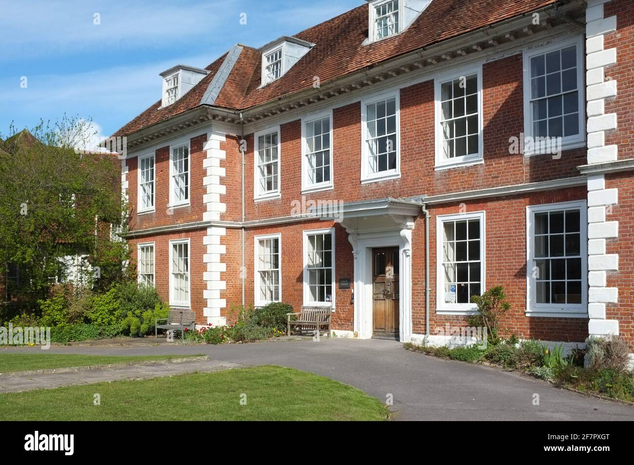 Sarum College in Salisbury Cathedral Close, Wiltshire. Centre of Theological learning. Built in 1677 and long been attributed to Christopher Wren. Stock Photo