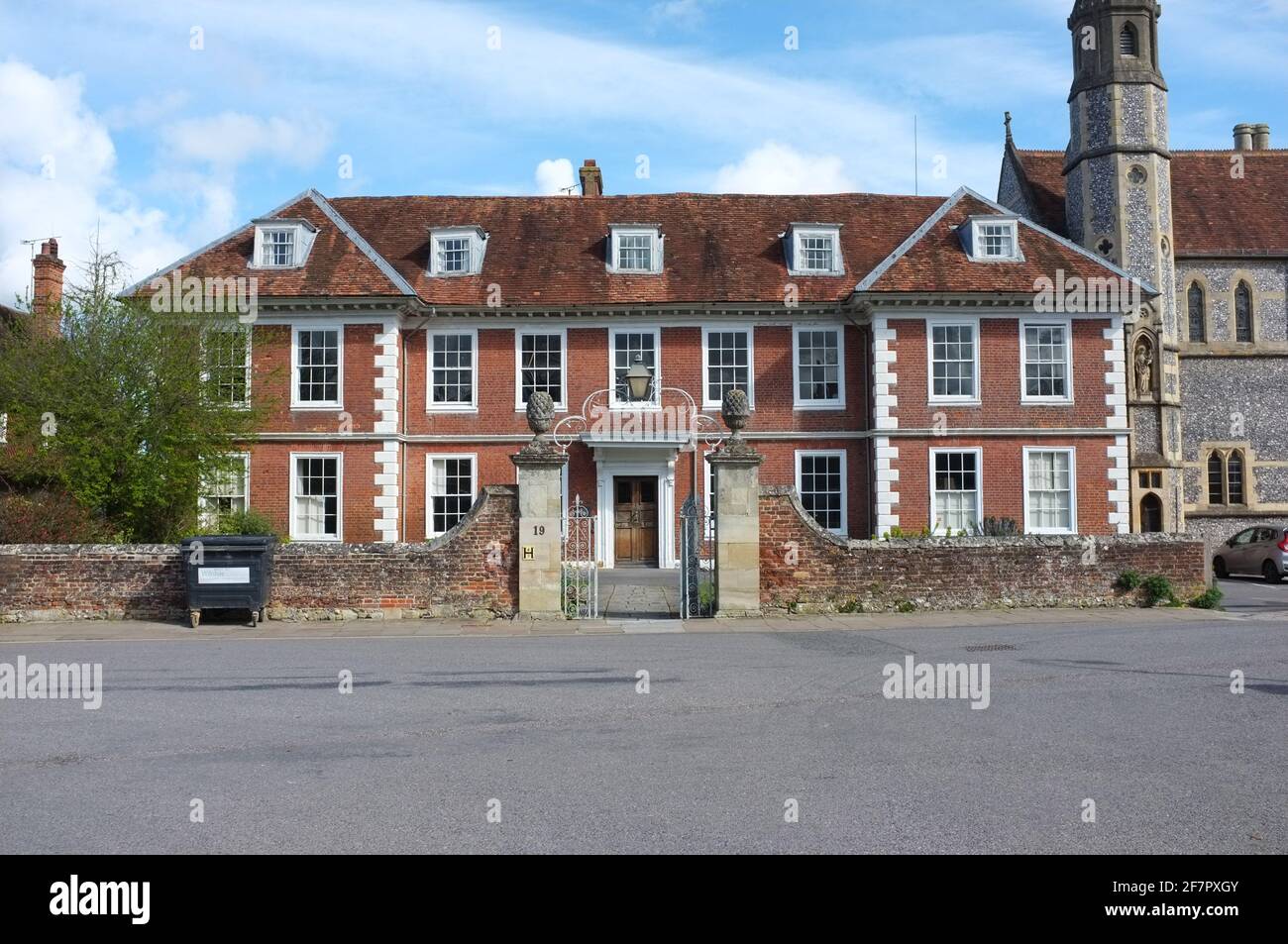 Sarum College in Salisbury Cathedral Close, Wiltshire. Centre of Theological learning. Built in 1677 and long been attributed to Christopher Wren. Stock Photo