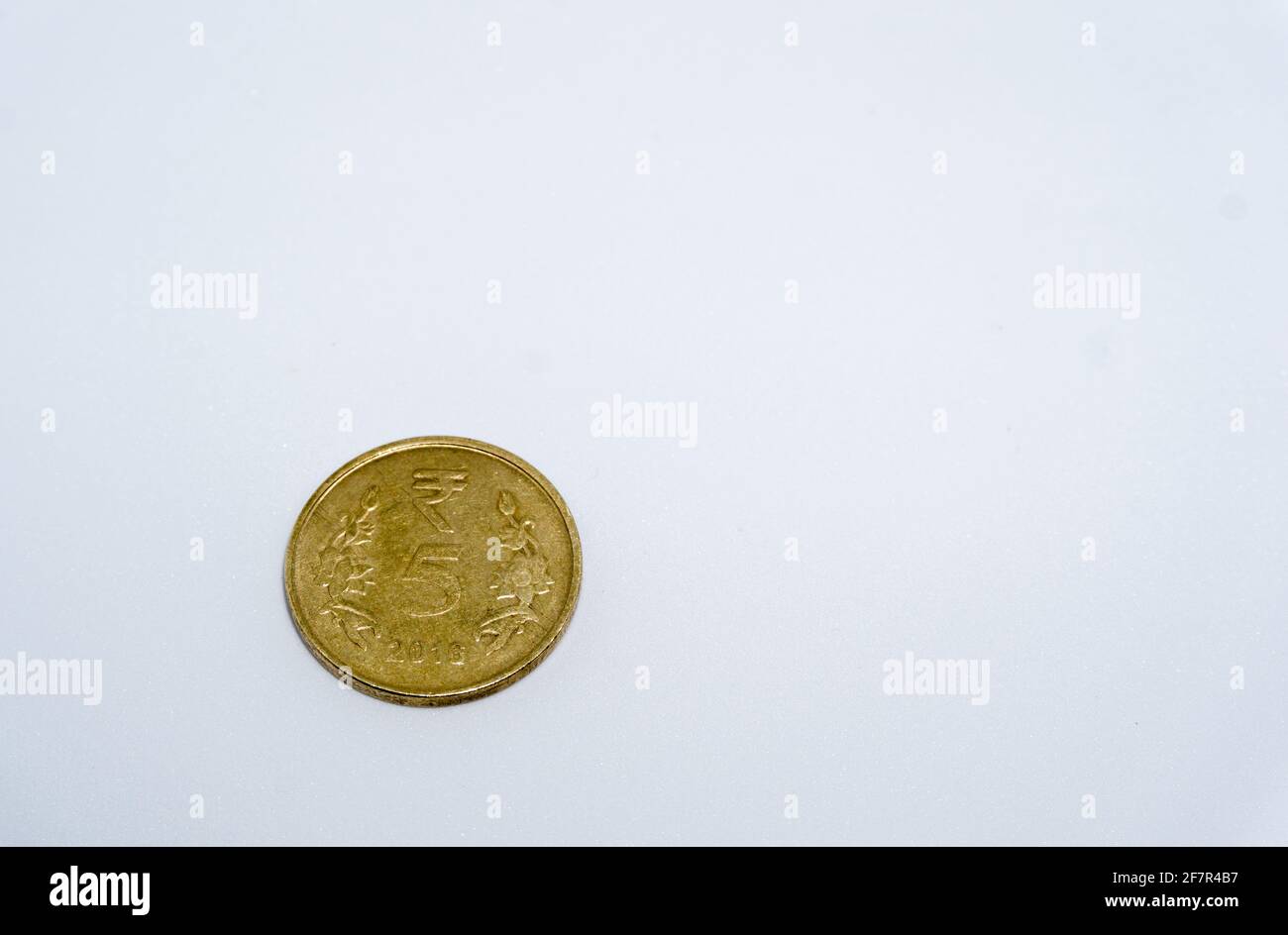 Euro And Indian Rupee High Resolution Stock Photography And Images Alamy