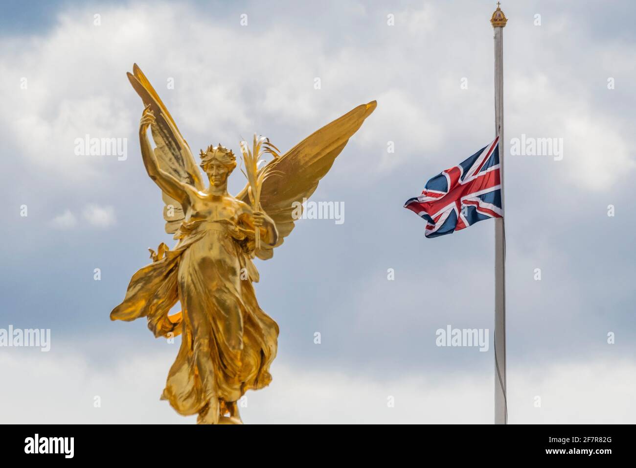 London, UK. 9th Apr, 2021. Flags fly at half mast to mark the passing of Prince Philip, The Duke of Edinburgh, outside Buckingham Palace, London, UK. Credit: Guy Bell/Alamy Live News Stock Photo