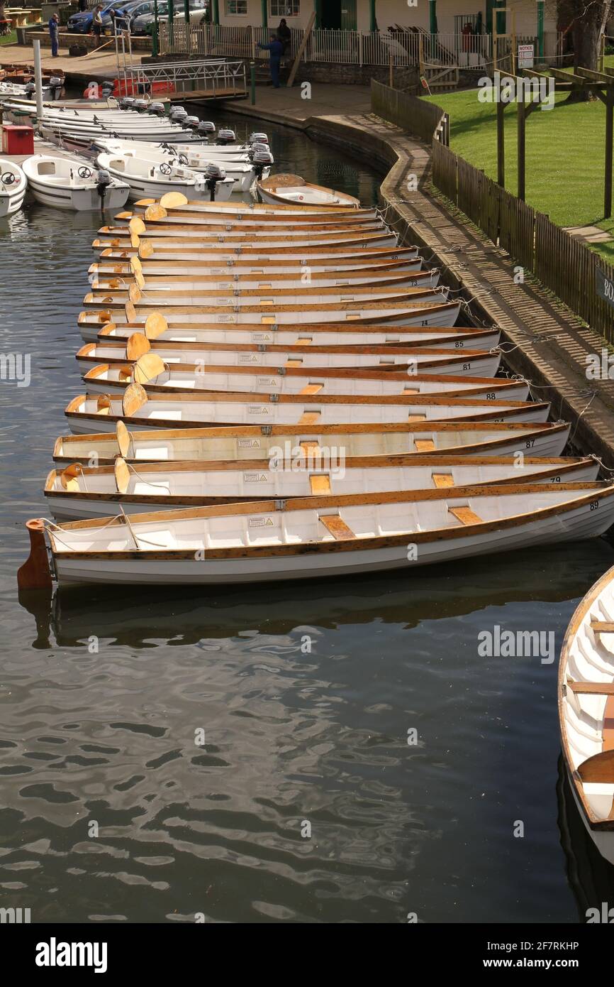 Empty wooden boats hi-res stock photography and images - Alamy