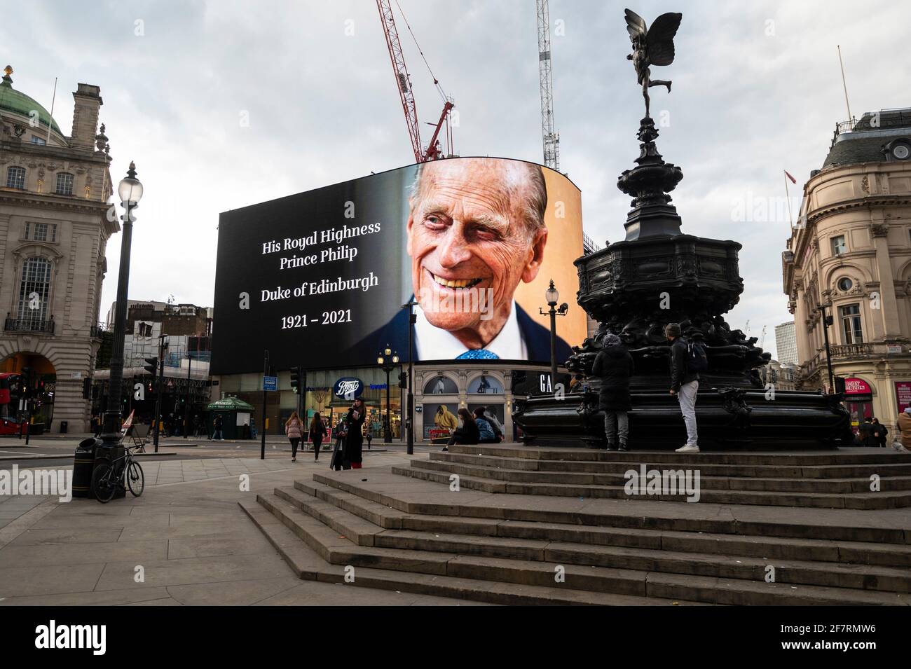 London, UK.  9 April 2021. A tribute is displayed on a digital screen in Piccadilly Circus after the death of Prince Philip, aged 99, was announced. Credit: Stephen Chung / Alamy Live News Stock Photo