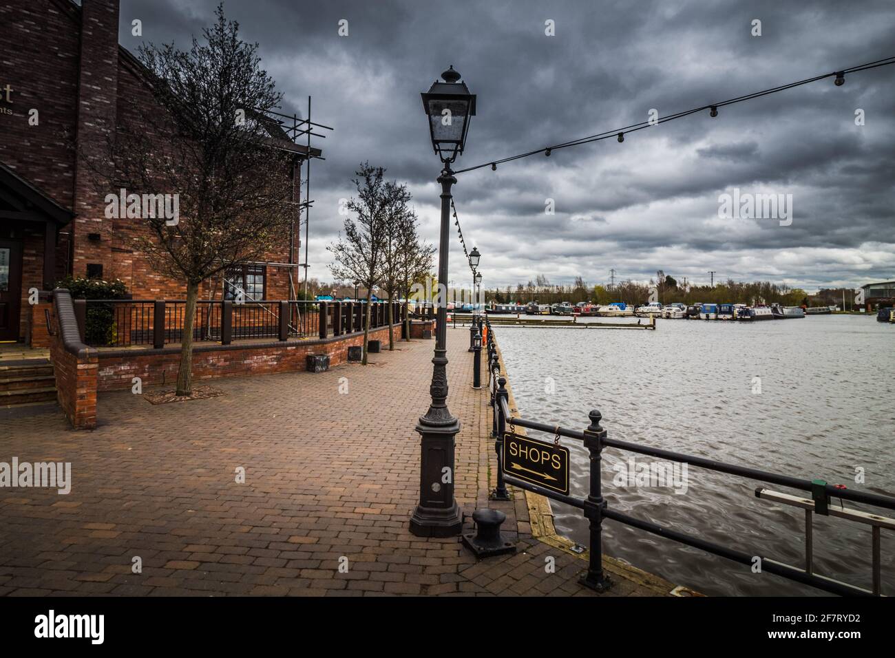 Barton under needwood river hires stock photography and images Alamy