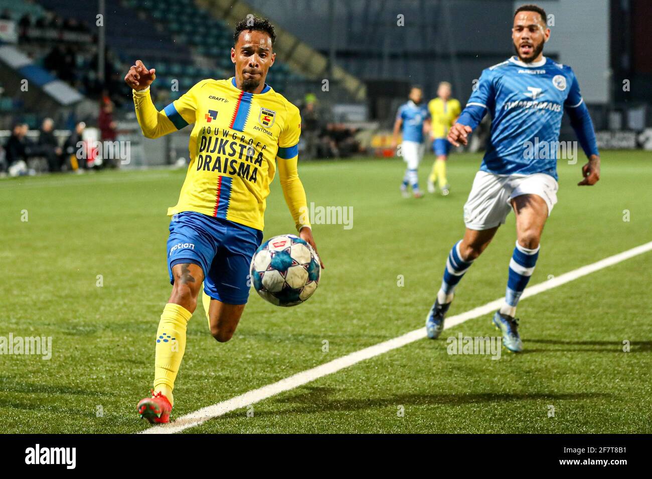 DEN BOSCH, NETHERLANDS - APRIL 9: Jarchinio Antonia of SC Cambuur ...