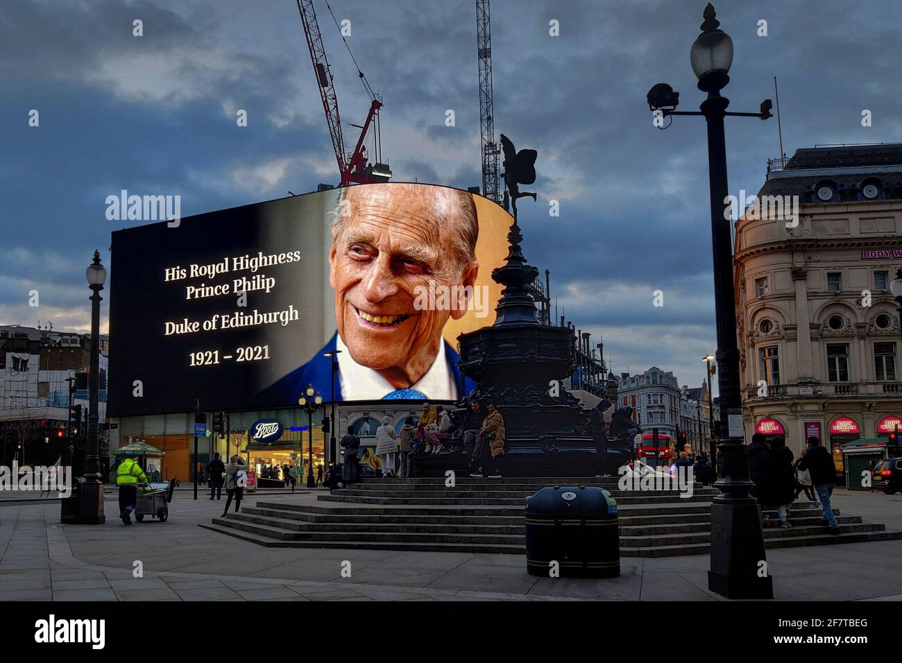London, UK.  9 April 2021. A tribute is displayed on a digital screen in Piccadilly Circus after the death of Prince Philip, aged 99, was announced. Credit: Stephen Chung / Alamy Live News Stock Photo