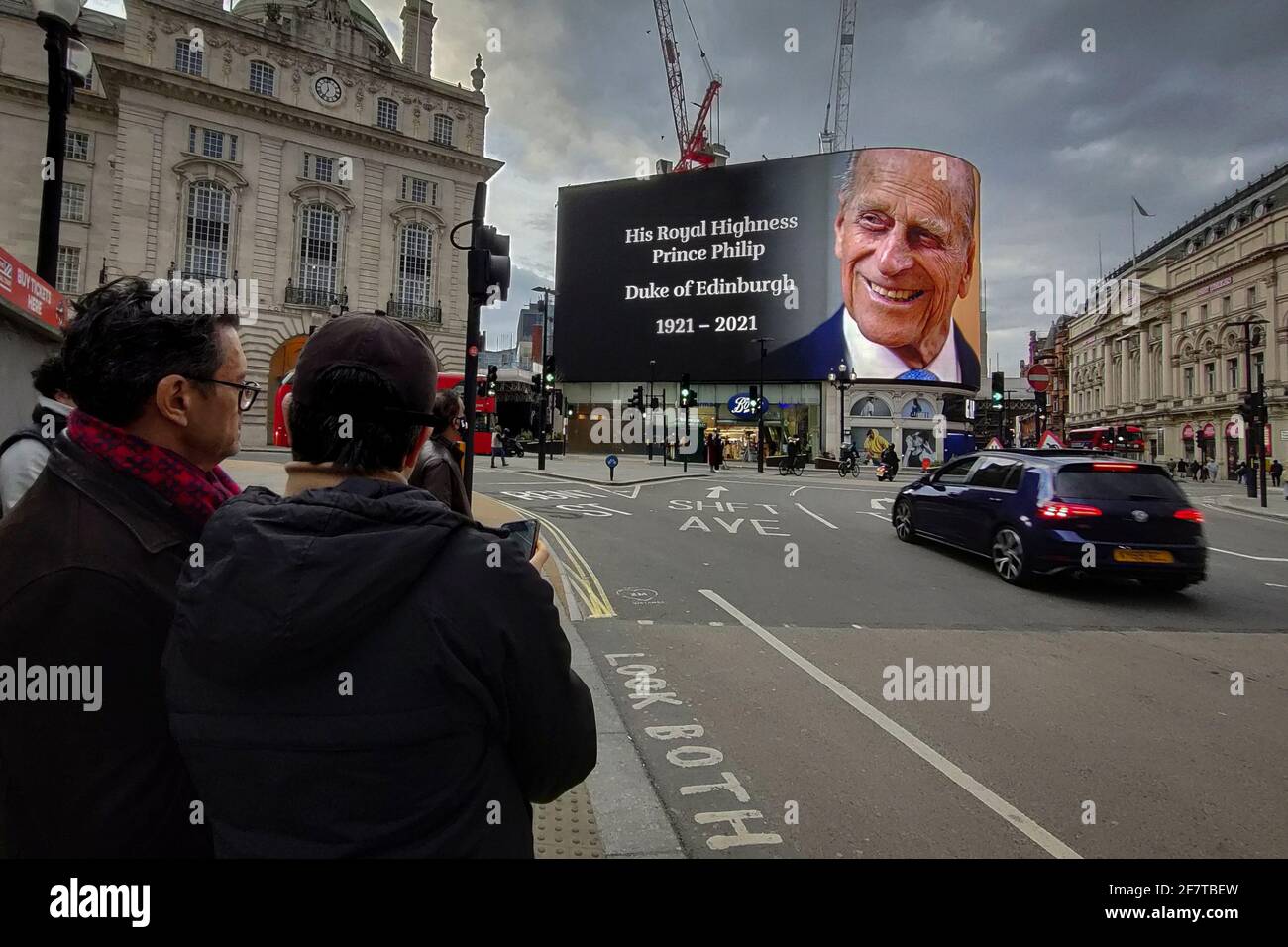 London, UK.  9 April 2021. A tribute is displayed on a digital screen in Piccadilly Circus after the death of Prince Philip, aged 99, was announced. Credit: Stephen Chung / Alamy Live News Stock Photo