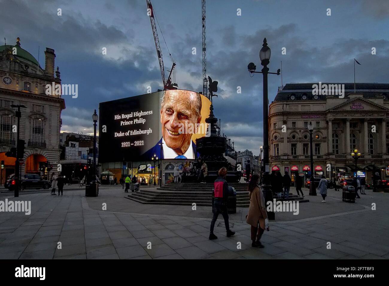 London, UK.  9 April 2021. A tribute is displayed on a digital screen in Piccadilly Circus after the death of Prince Philip, aged 99, was announced. Credit: Stephen Chung / Alamy Live News Stock Photo