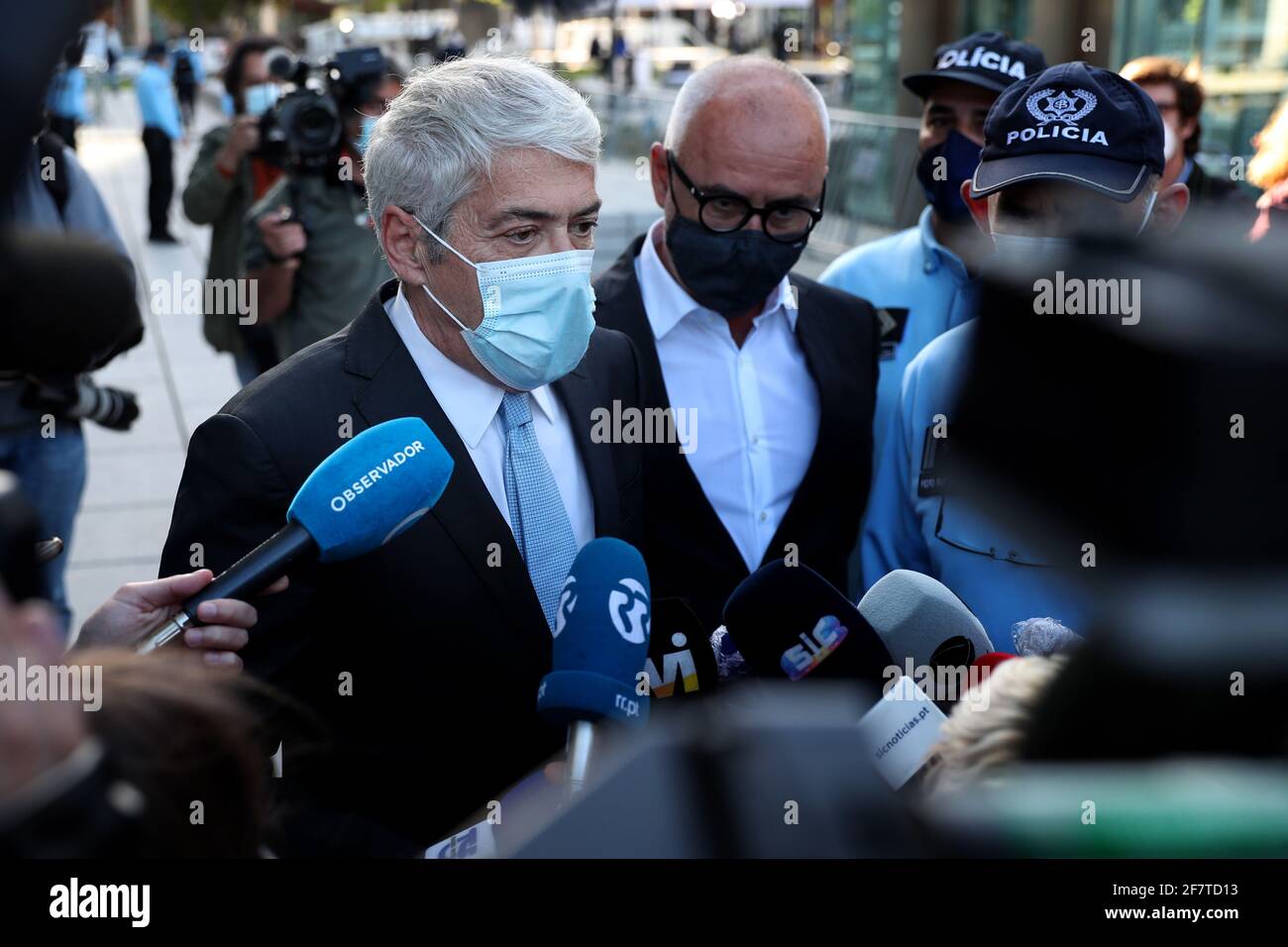 Lisbon, Portugal. 9th Apr, 2021. Portugal's former Prime Minister Jose Socrates wearing a face mask speaks to journalists as he leaves the court after the instructional decision session of the high-profile corruption case known as Operation Marques, at the Justice Campus in Lisbon, Portugal, 09 April 2021. Credit: Pedro Fiuza/ZUMA Wire/Alamy Live News Stock Photo