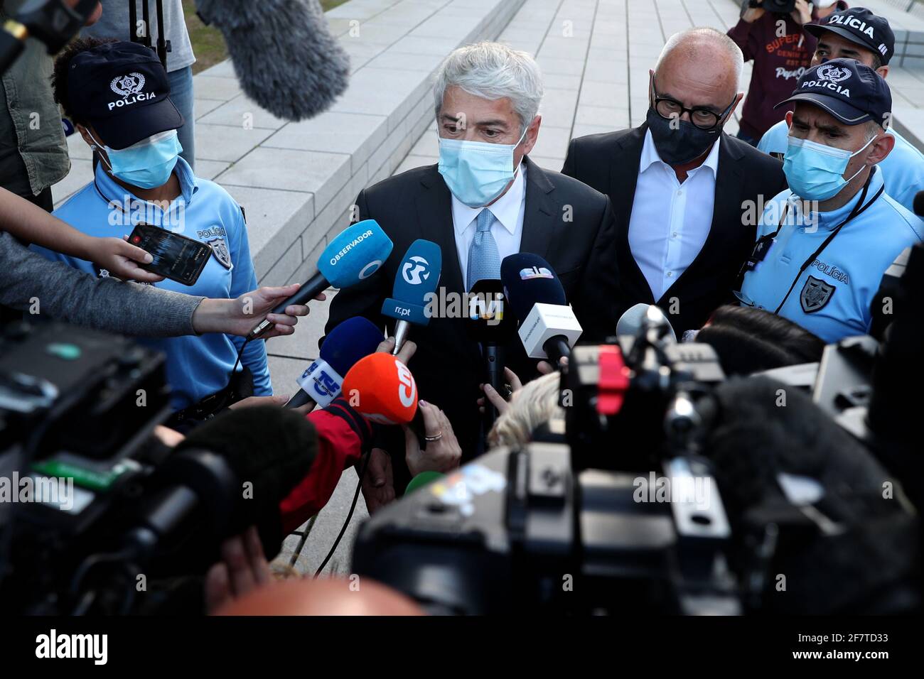 Lisbon, Portugal. 9th Apr, 2021. Portugal's former Prime Minister Jose Socrates wearing a face mask speaks to journalists as he leaves the court after the instructional decision session of the high-profile corruption case known as Operation Marques, at the Justice Campus in Lisbon, Portugal, 09 April 2021. Credit: Pedro Fiuza/ZUMA Wire/Alamy Live News Stock Photo