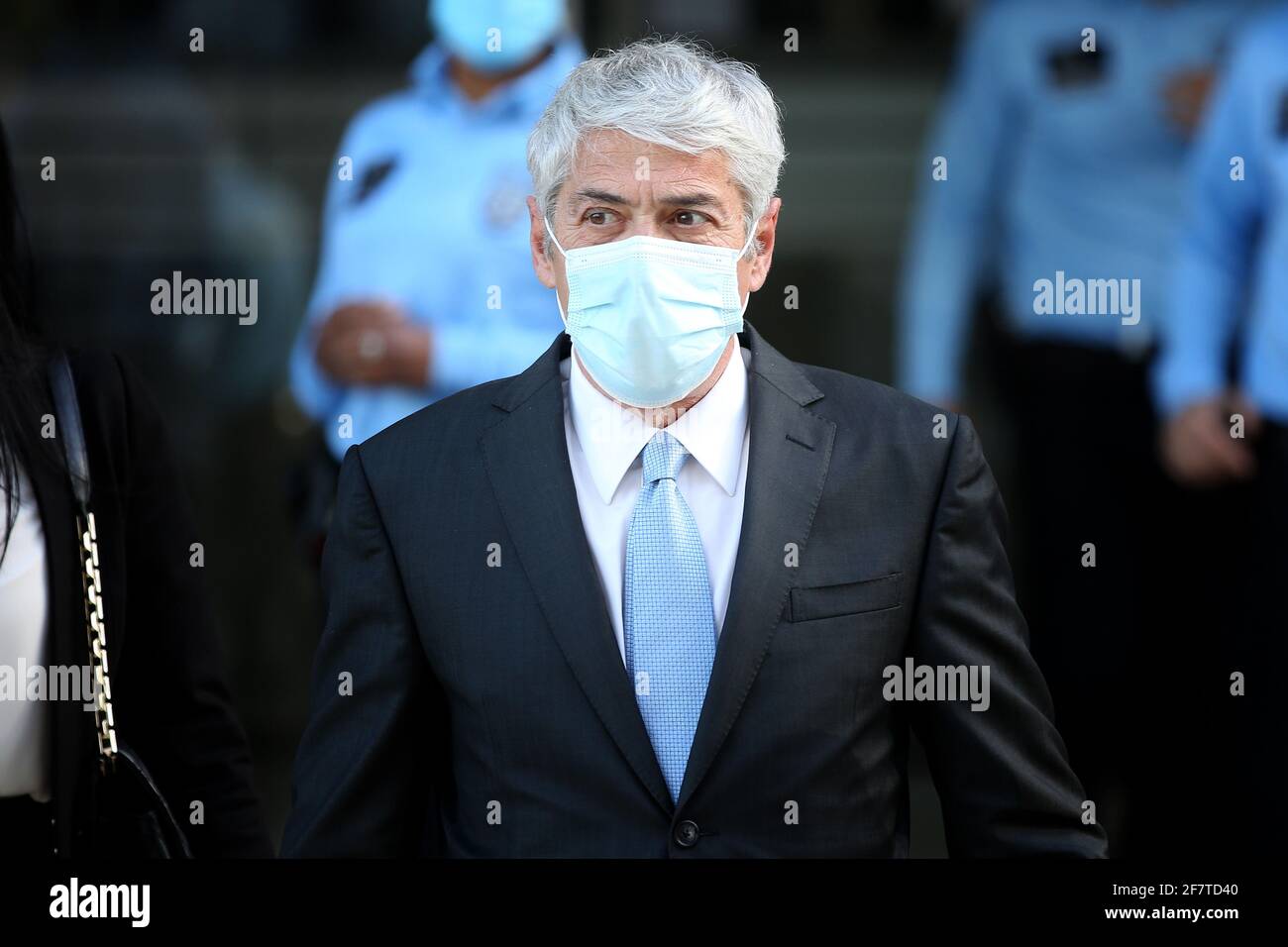 Lisbon, Portugal. 9th Apr, 2021. Portugal's former Prime Minister Jose Socrates wearing a face mask leaves the court after the instructional decision session of the high-profile corruption case known as Operation Marques, at the Justice Campus in Lisbon, Portugal, 09 April 2021. Credit: Pedro Fiuza/ZUMA Wire/Alamy Live News Stock Photo