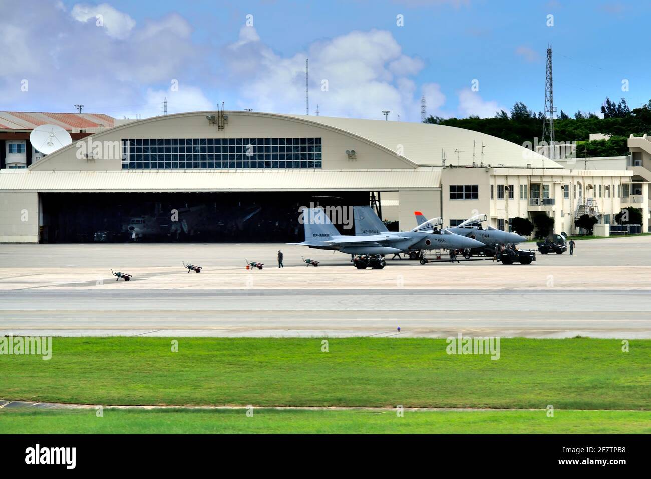 Rapid Intervention, Waiting, JSDF , Mitsubishi F-15J, Parking, Naha Airport, Okinawa, Japan Stock Photo