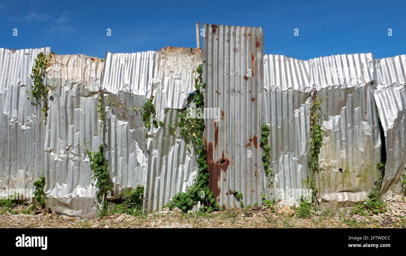 Corrugated sheets metal hi-res stock photography and images - Alamy