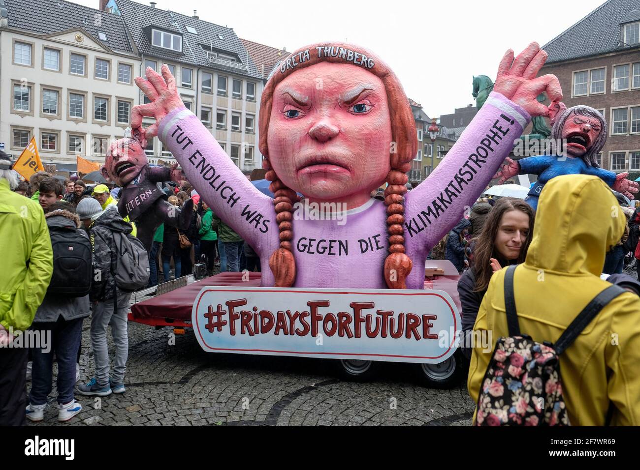 DEU, Europa, Deutschland, Nordrhein-Westfalen, Duesseldorf, 15.03.2019: Fridays For Future, Demonstration und Schulstreik in Duesseldorf mit Greta Thu Stock Photo