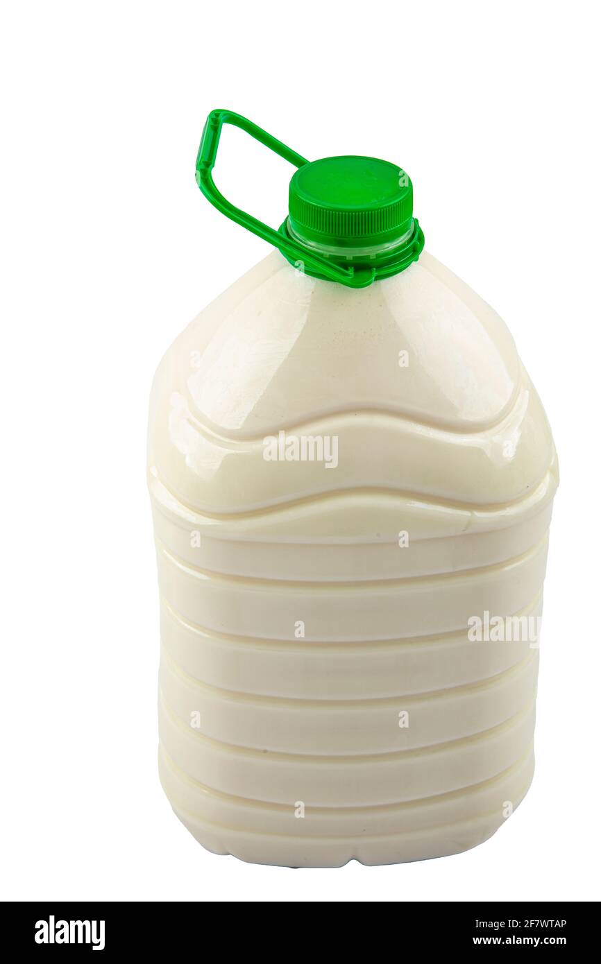 https://c8.alamy.com/comp/2F7WTAP/daily-milk-milk-plastic-bottle-isolated-on-white-2F7WTAP.jpg
