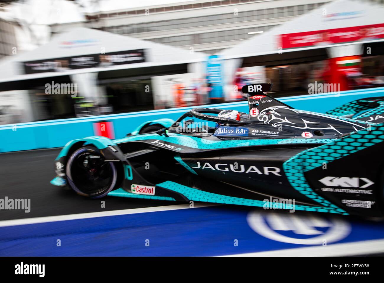 10 Bird Sam (gbr), Jaguar TCS Racing, Jaguar I-Type 5, action during the  pre-season test of the 2021-22 FIA Formula E World Championship, on the  Circuit Ricardo Tormo from November 28 to