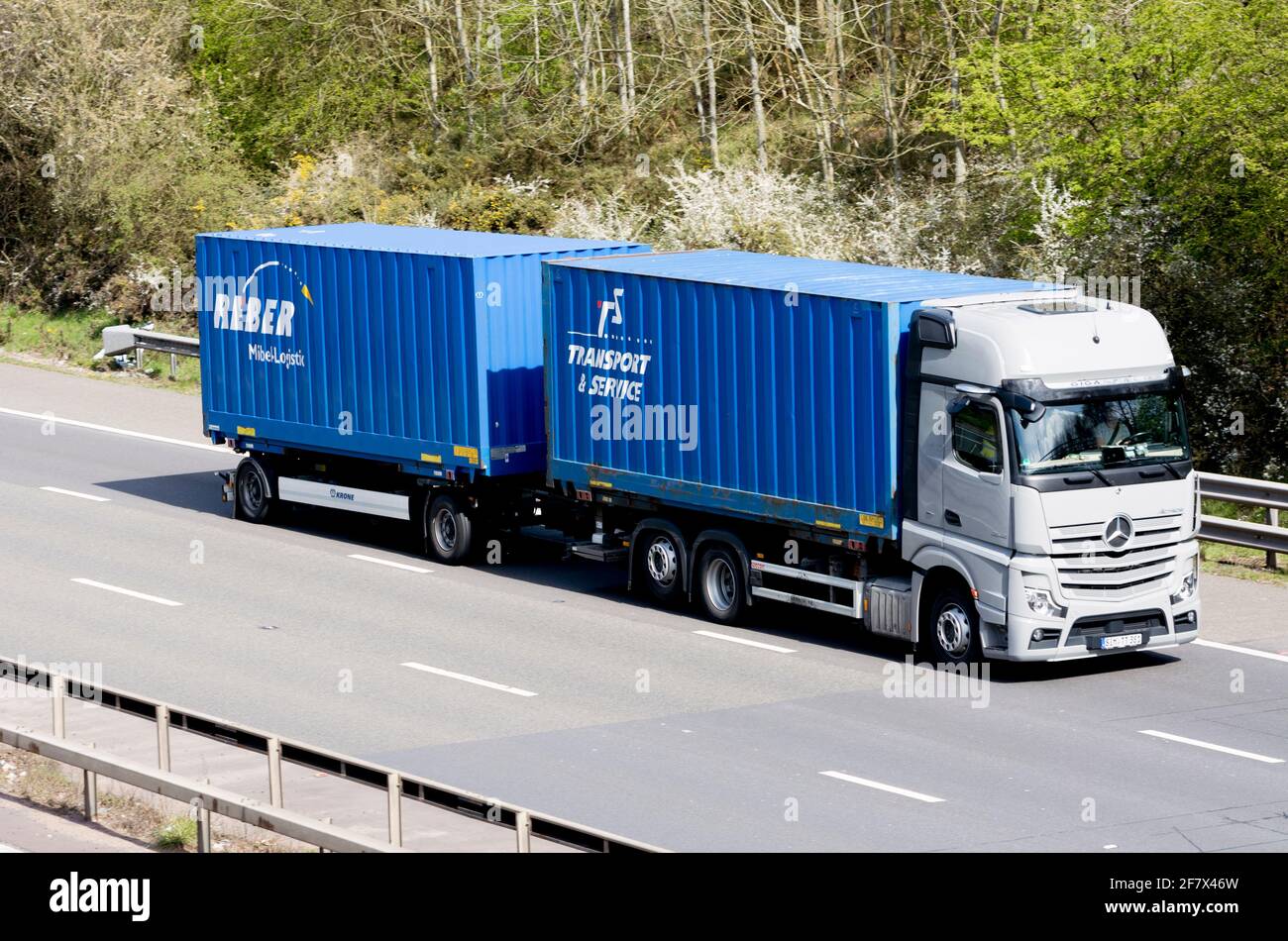 A Mercedes Reber lorry on the M40 motorway, Warwickshire, UK Stock Photo