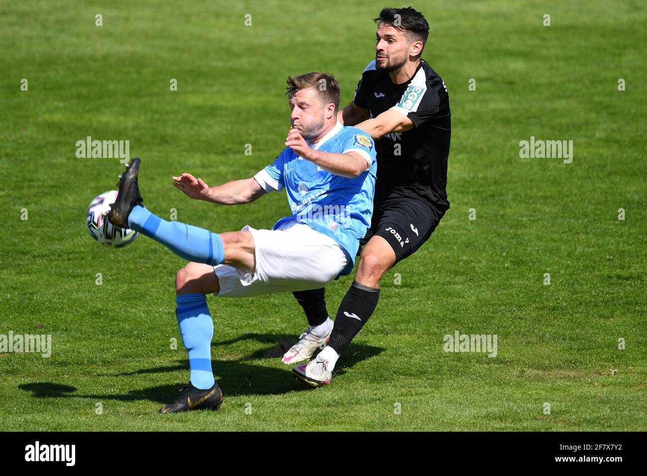 Semi BELKAHIA (TSV Munich 1860), action, duels versus Kasim RABIHIC (Verl).  Soccer 3rd league, Liga3, TSV Munich 1860 - SC Verl on April 10th, 2021 in  Muenchen GRUENWALDER STADION. DFL REGULATIONS PROHIBIT