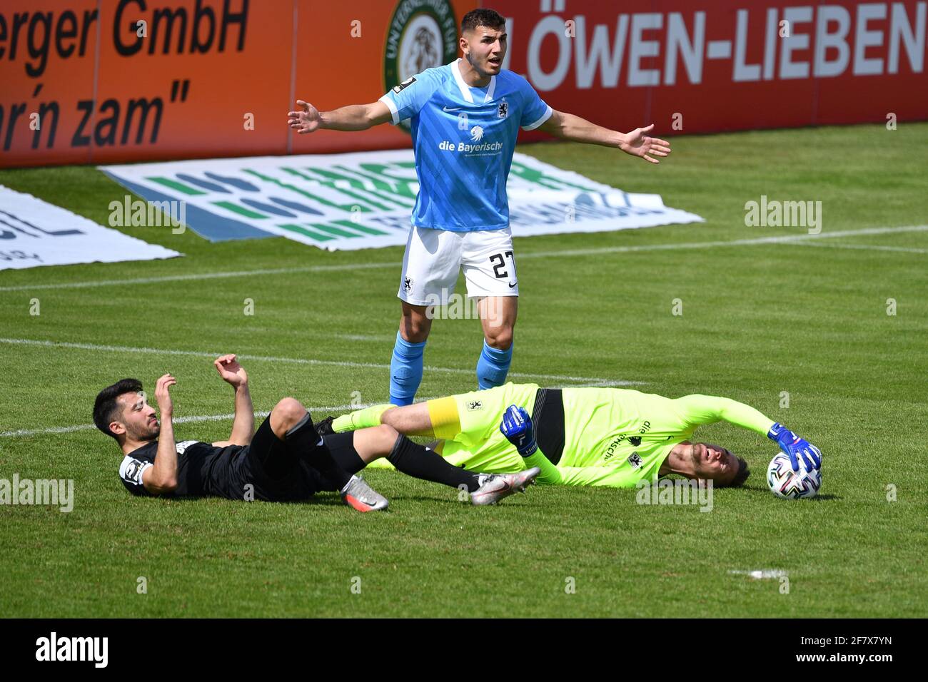 Semi BELKAHIA (TSV Munich 1860), action, duels versus Ayguen YLDIRIM (Verl).  Soccer 3rd league, Liga3, TSV Munich 1860 - SC Verl on April 10th, 2021 in  Muenchen GRUENWALDER STADION. DFL REGULATIONS PROHIBIT