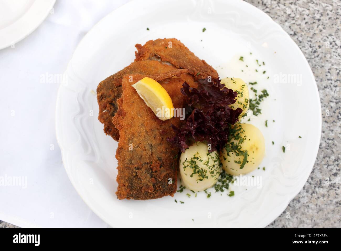 Gold leaf steak hires stock photography and images Alamy