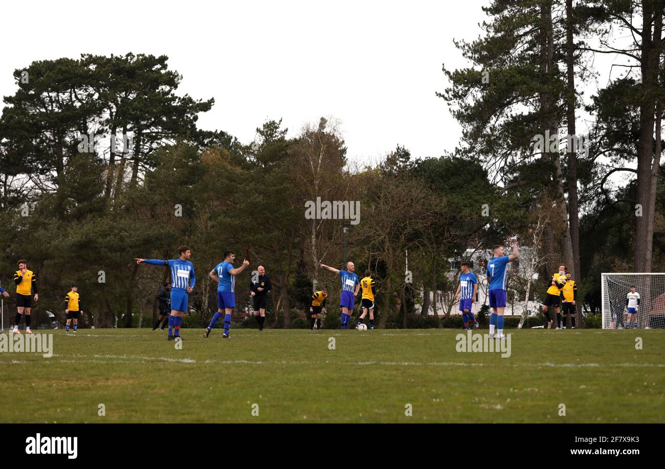 Local Football Hi Res Stock Photography And Images Page 3 Alamy