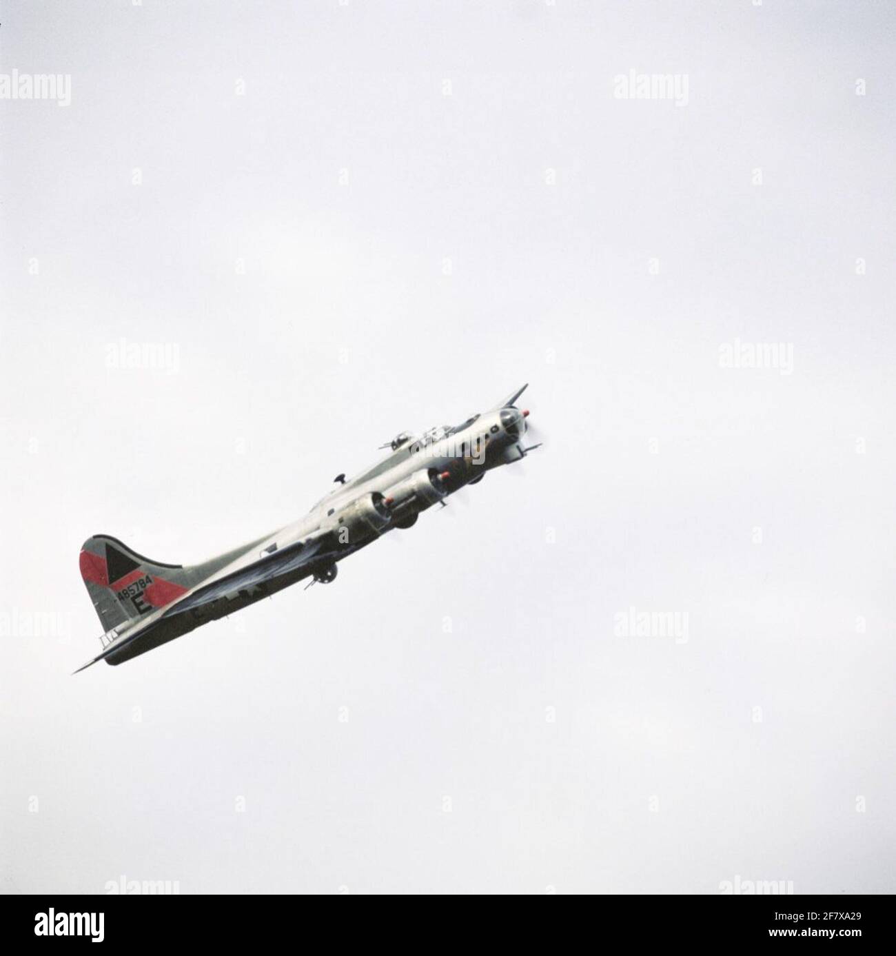 BOEING B-17G Flying Fortress 1/72 Airfix EUR 40,00 - FR
