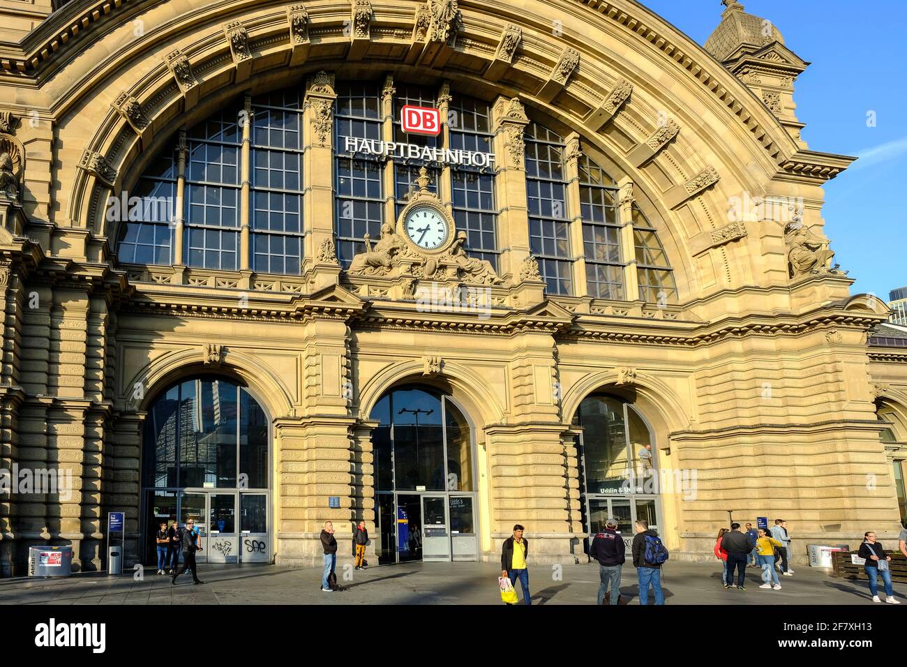 14.09.2019, Frankfurt am Main, Hessen, Deutschland - Haupteingang des Frankfurter Hauptbahnhofs Stock Photo