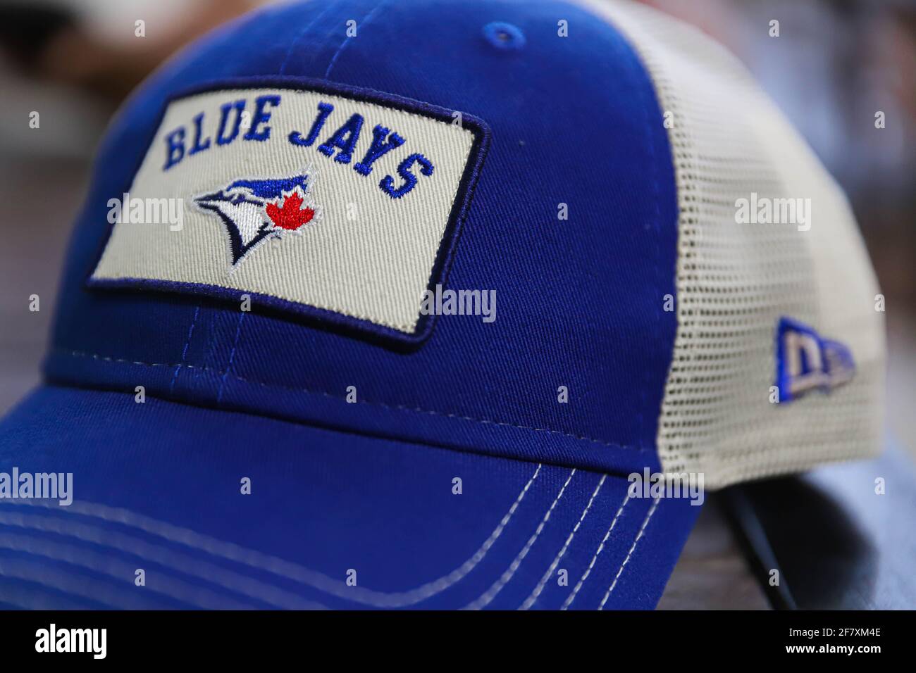 Toronto Blue Jays Truck Cap. brand New Era Cap, blue color Gorra Truck de  los Azulejos de Toronto. marca New Era Cap , color azul (Photo by Luis  Gutierrez / Norte Photo