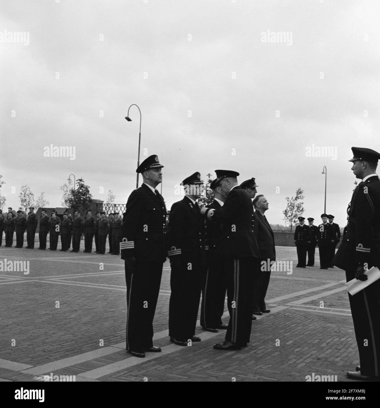 Award ceremony by the commander of the Marine Corps, General-Major of the Mariniers P.J. Van Gijn. - Stock Photo