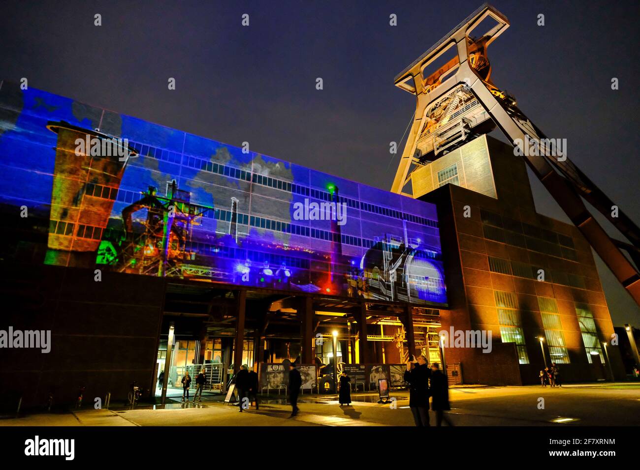 10.01.2020, Essen, Ruhrgebiet, Nordrhein-Westfalen, Deutschland - Zehn nach Zehn, 10 Jahre Kulturhauptstadt und Ruhr Museum. Alle Bilder sind noch da. Stock Photo
