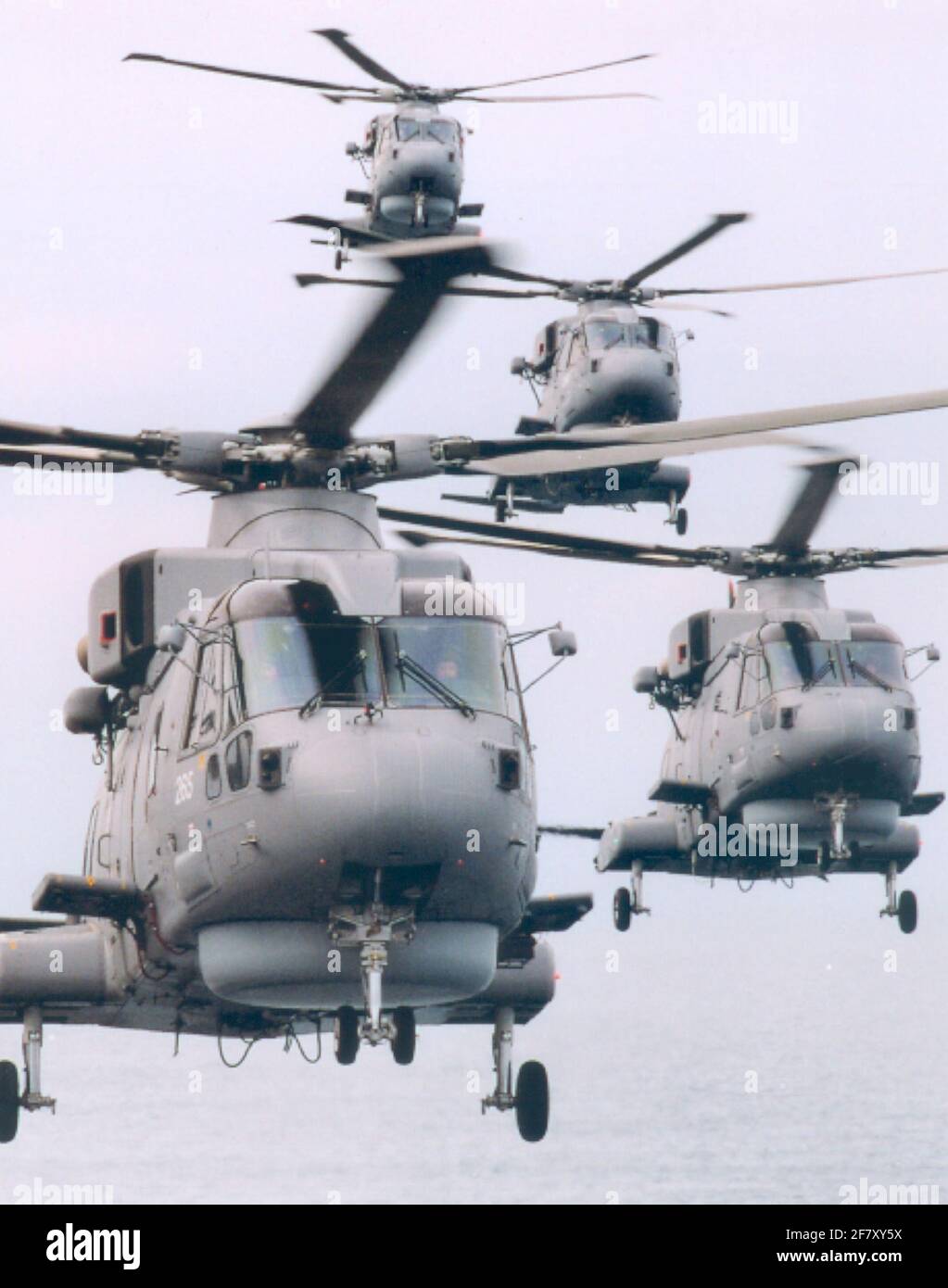 MERLIN HELICOPTERS FROM THE CARRIER ARK ROYAL. PIC MIKE WALKER 2002 Stock Photo