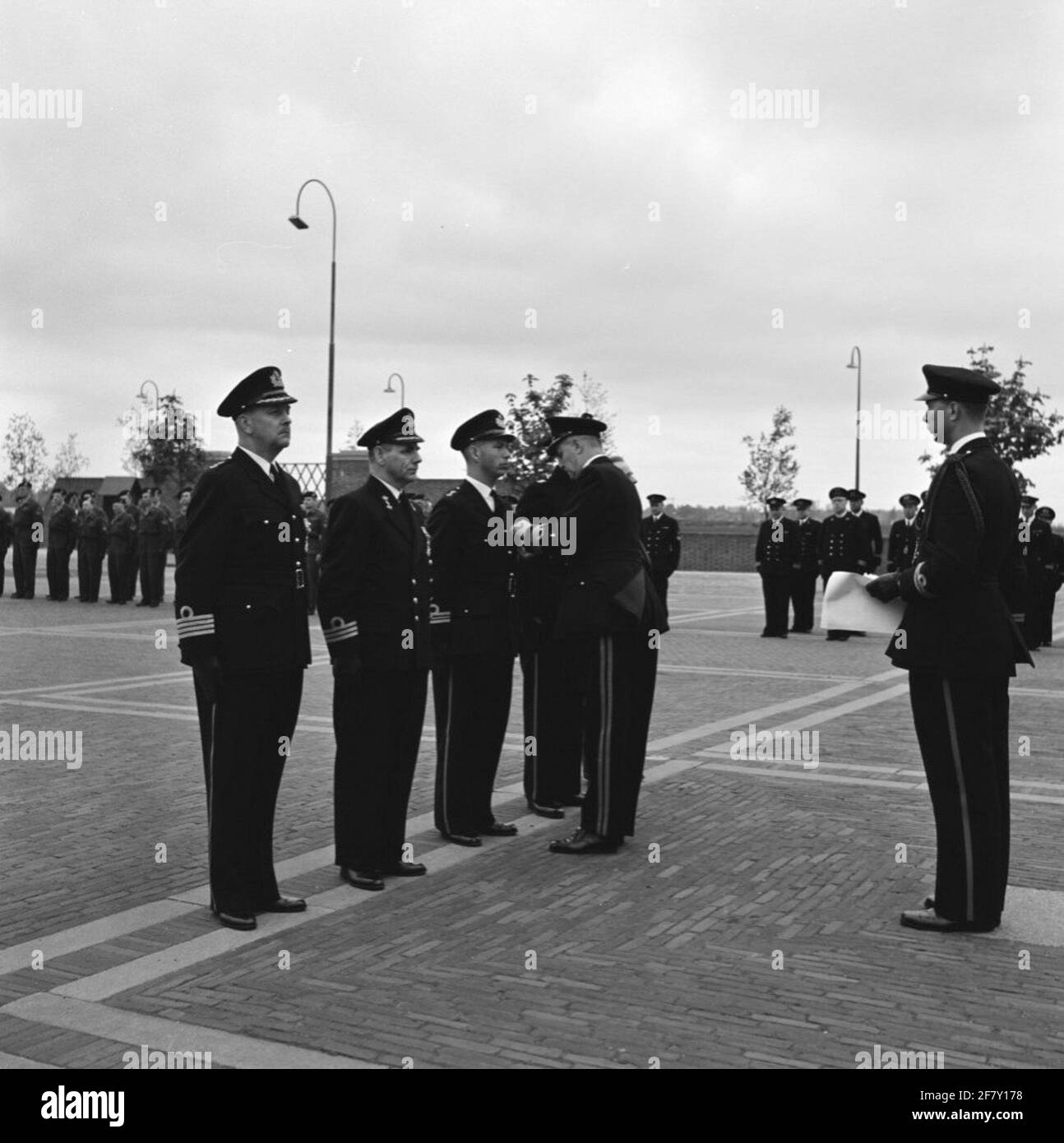 Award ceremony by the commander of the Marine Corps, General-Major of the Mariniers P.J. Van Gijn. - Stock Photo