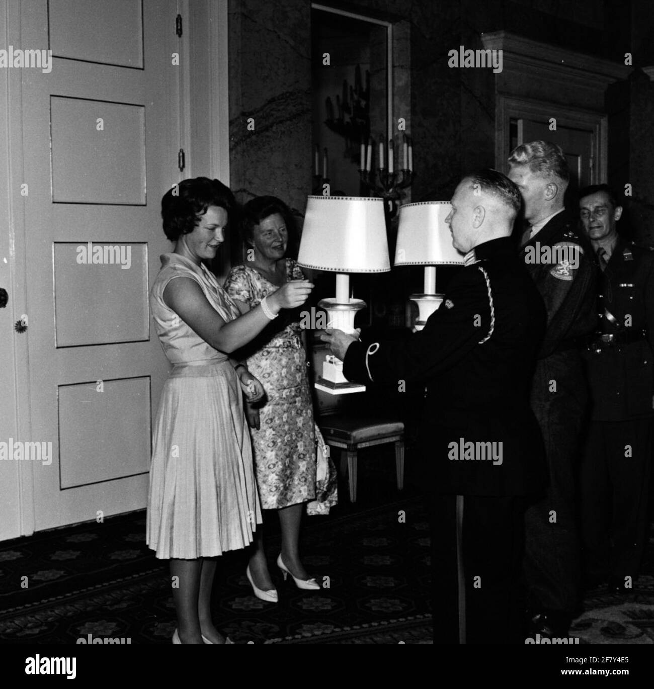 Soldiers of the Wardregiment Fuseliers 'Princess Irene' offer Princess ...