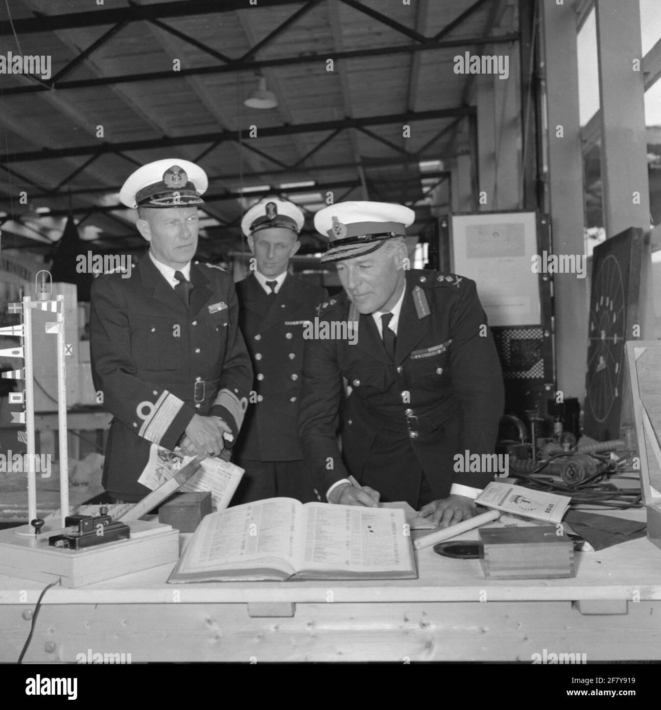 the-british-general-sir-john-c-westall-1901-1986-right-commander