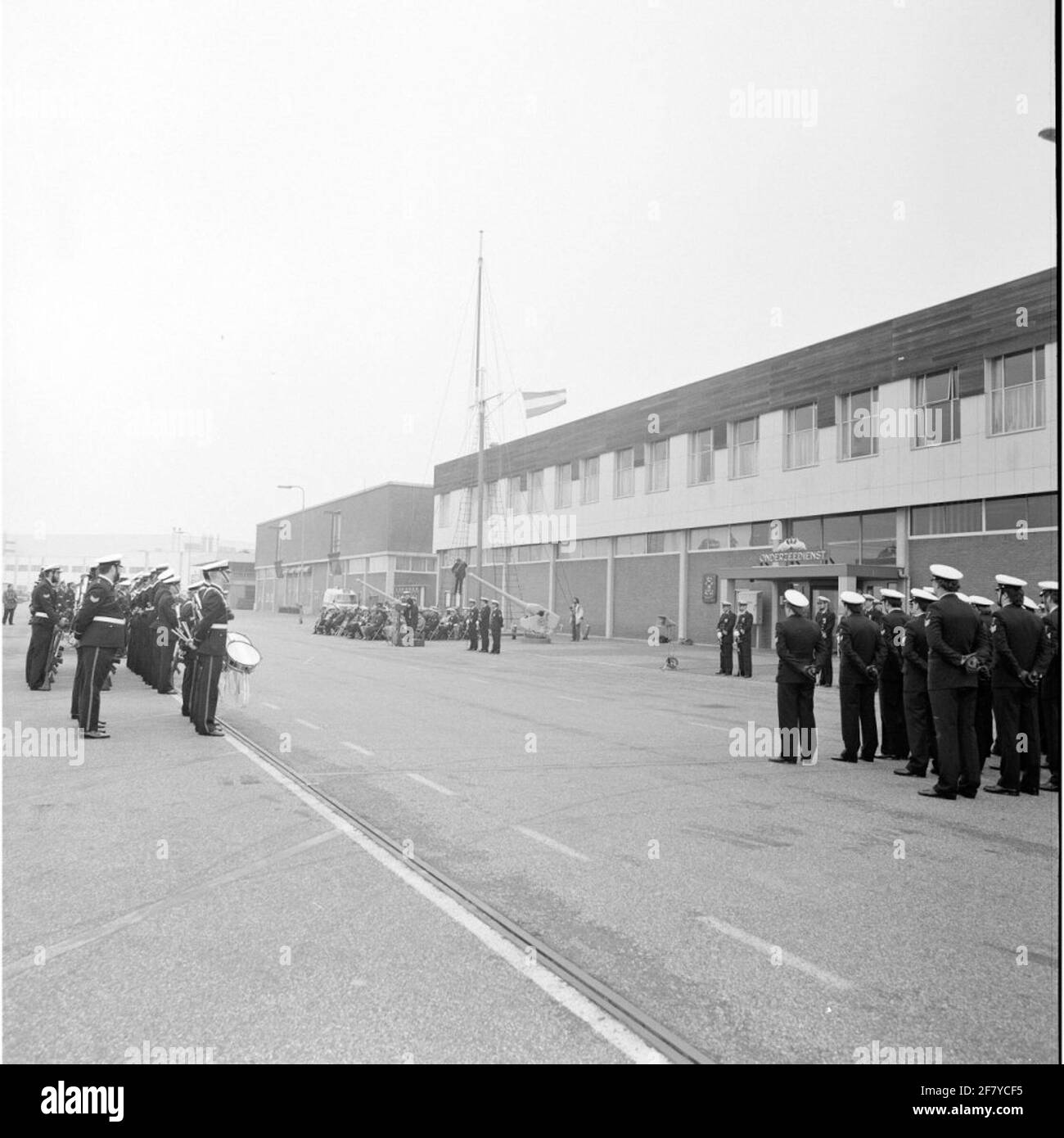 Change command formal military Black and White Stock Photos & Images ...