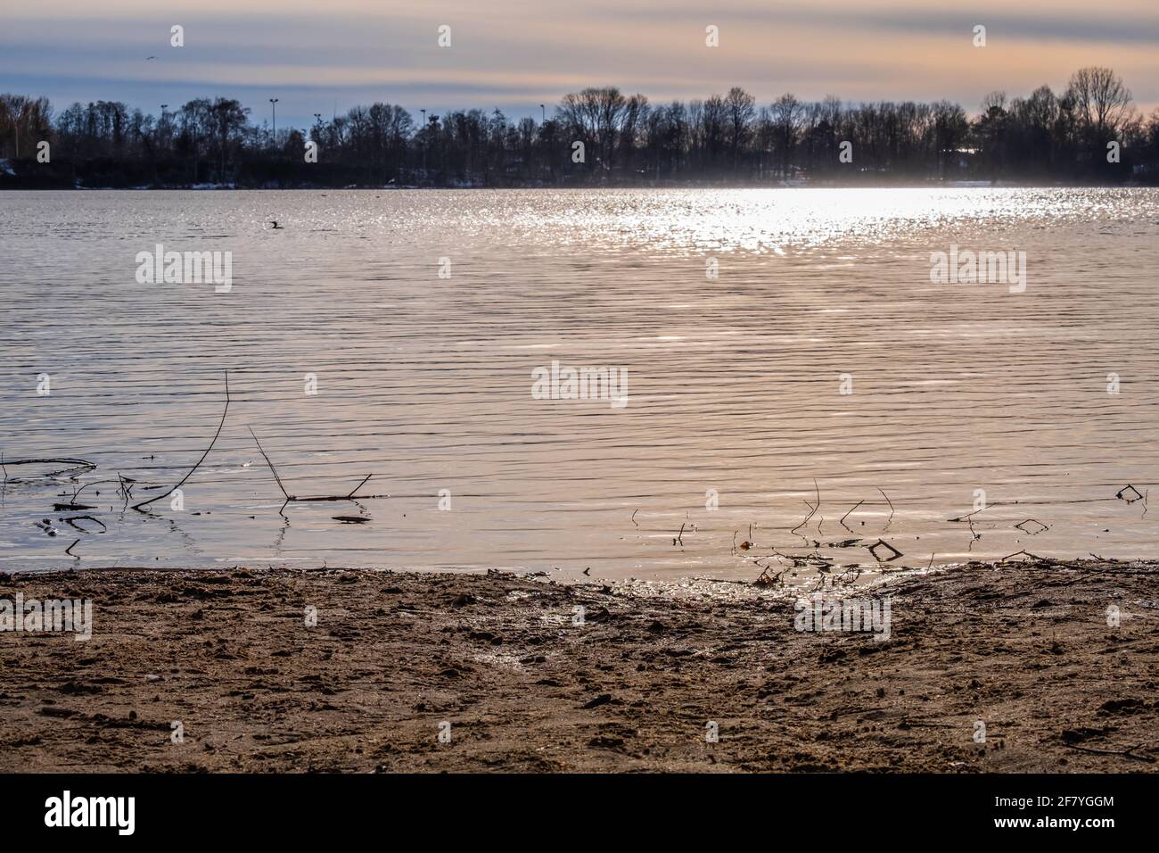 Sunny day in coast lake hi-res stock photography and images - Alamy
